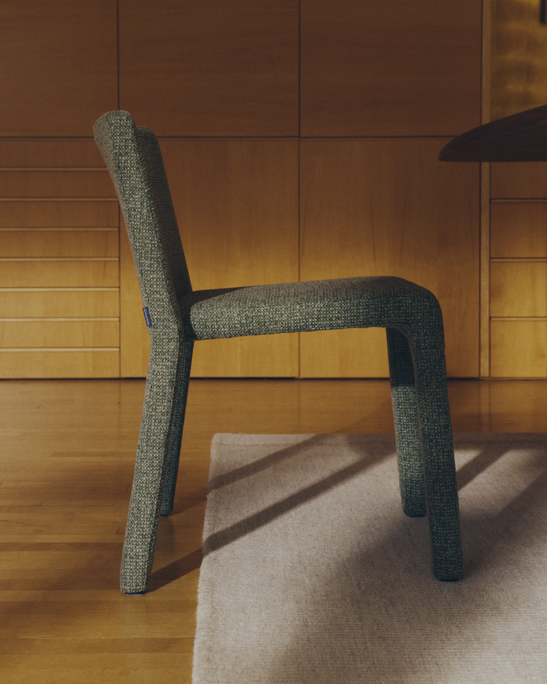 KAVE HOME LORIA chair