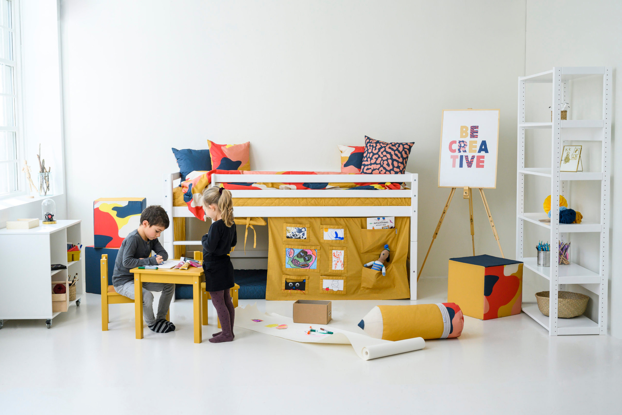 HOPPEKIDS children's table MADS