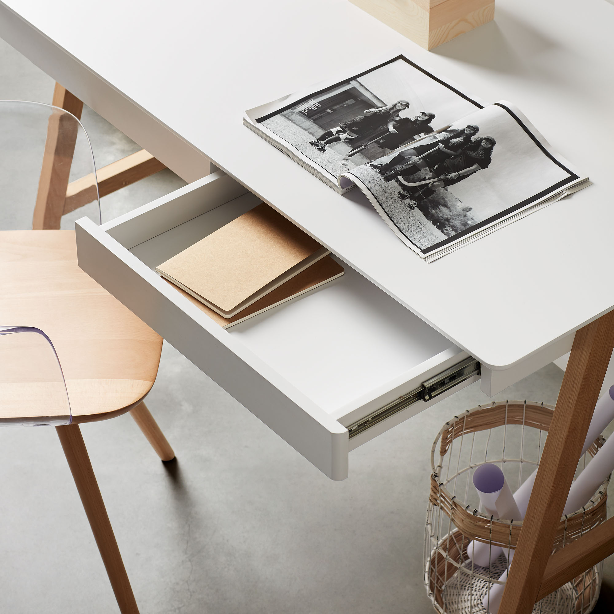 KAVE HOME DYANA desk KAVE HOME DYANA desk