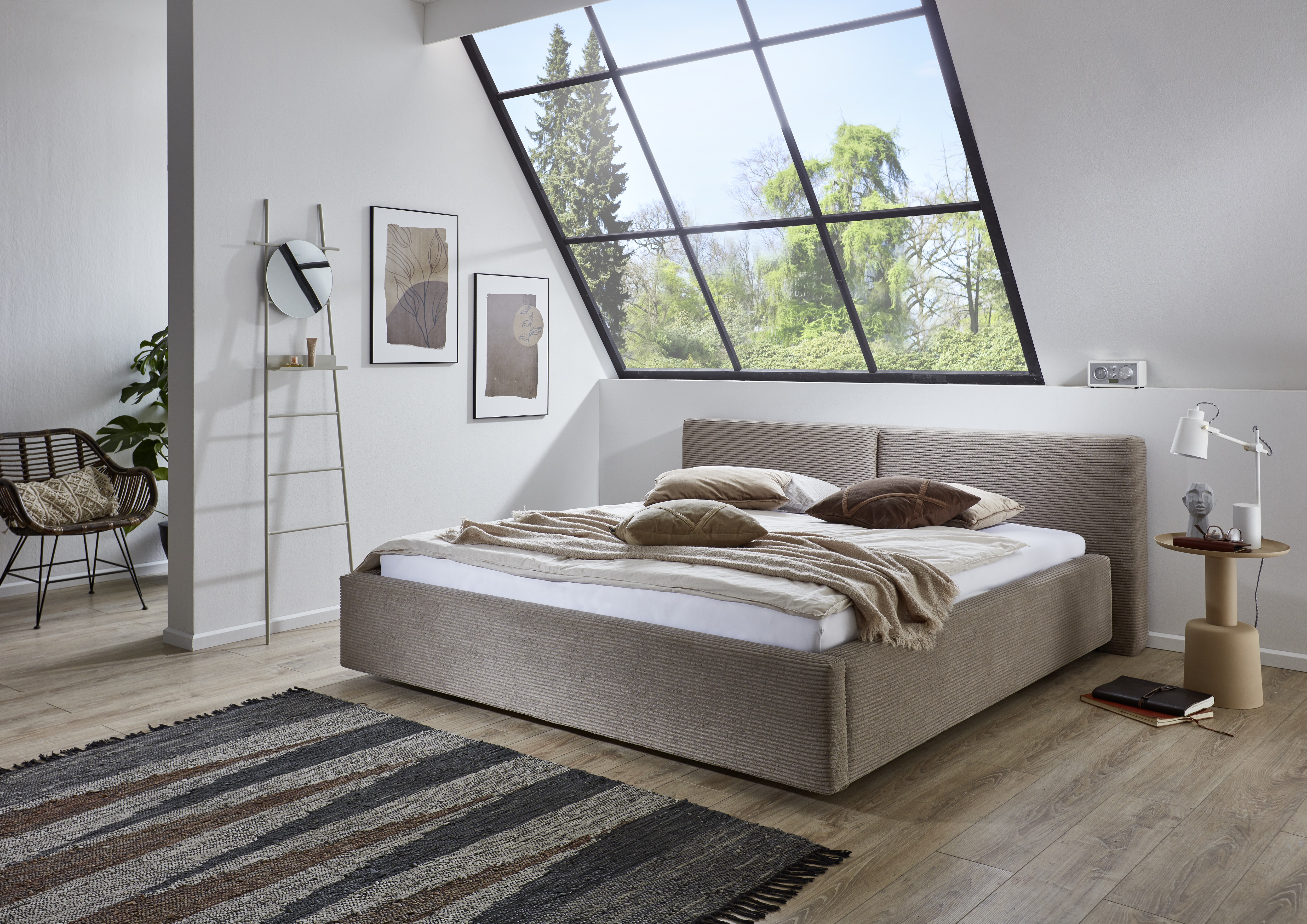 MEISE Polsterbett CUBE mit Bettkasten und Matratze MEISE Polsterbett CUBE mit Bettkasten und Matratze