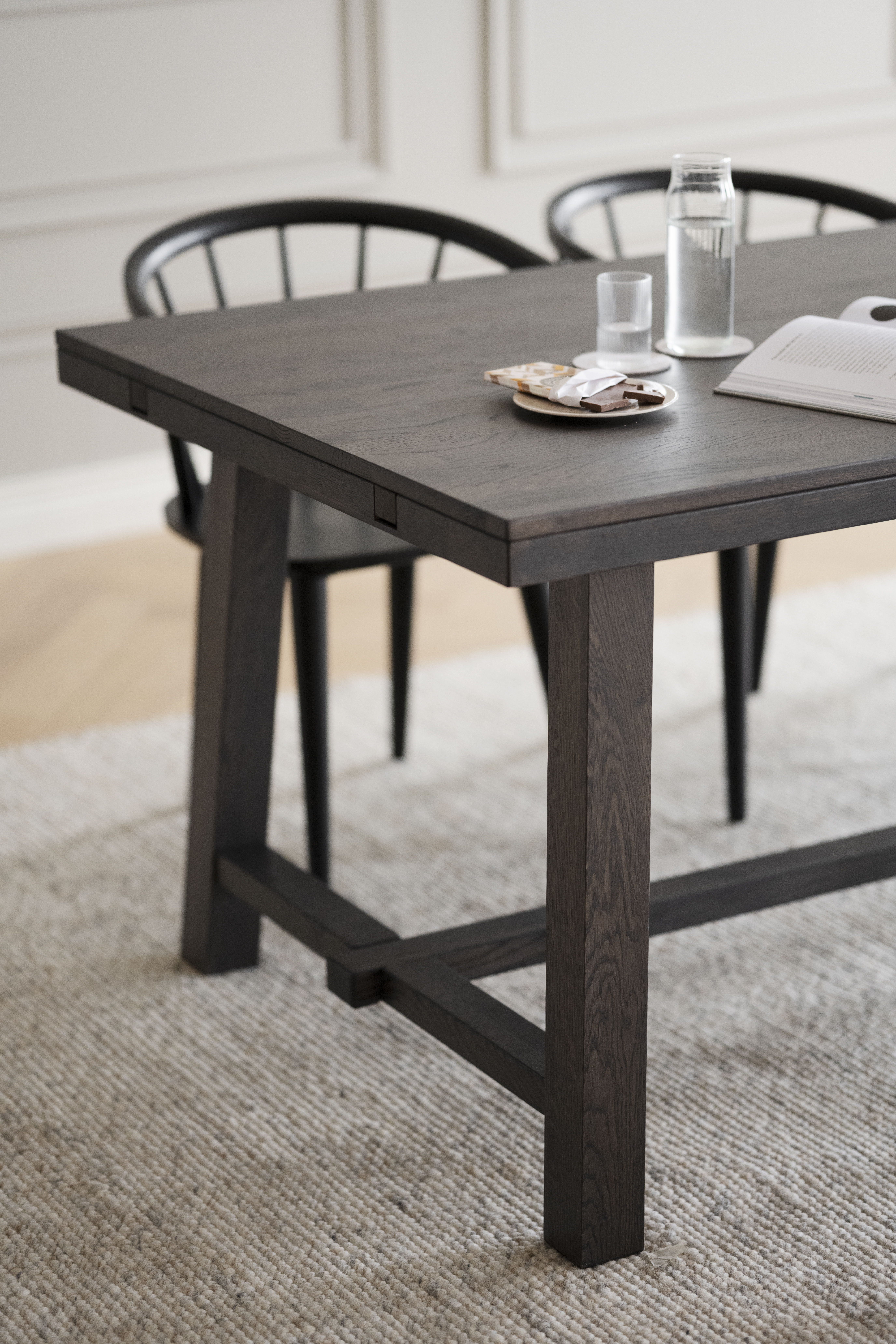Rowico dining table BROOKLYN