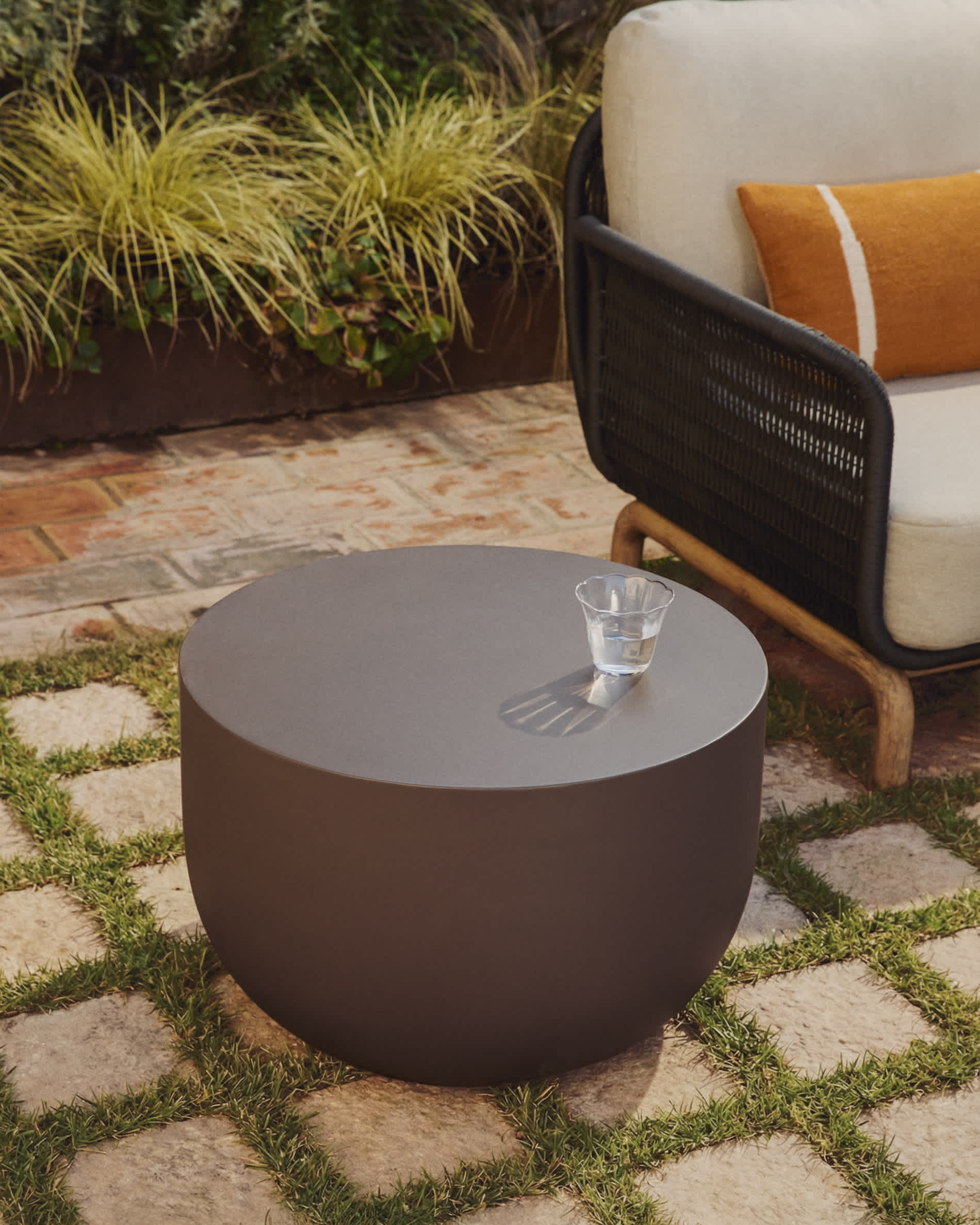 Kave Home Table basse de jardin GARBET