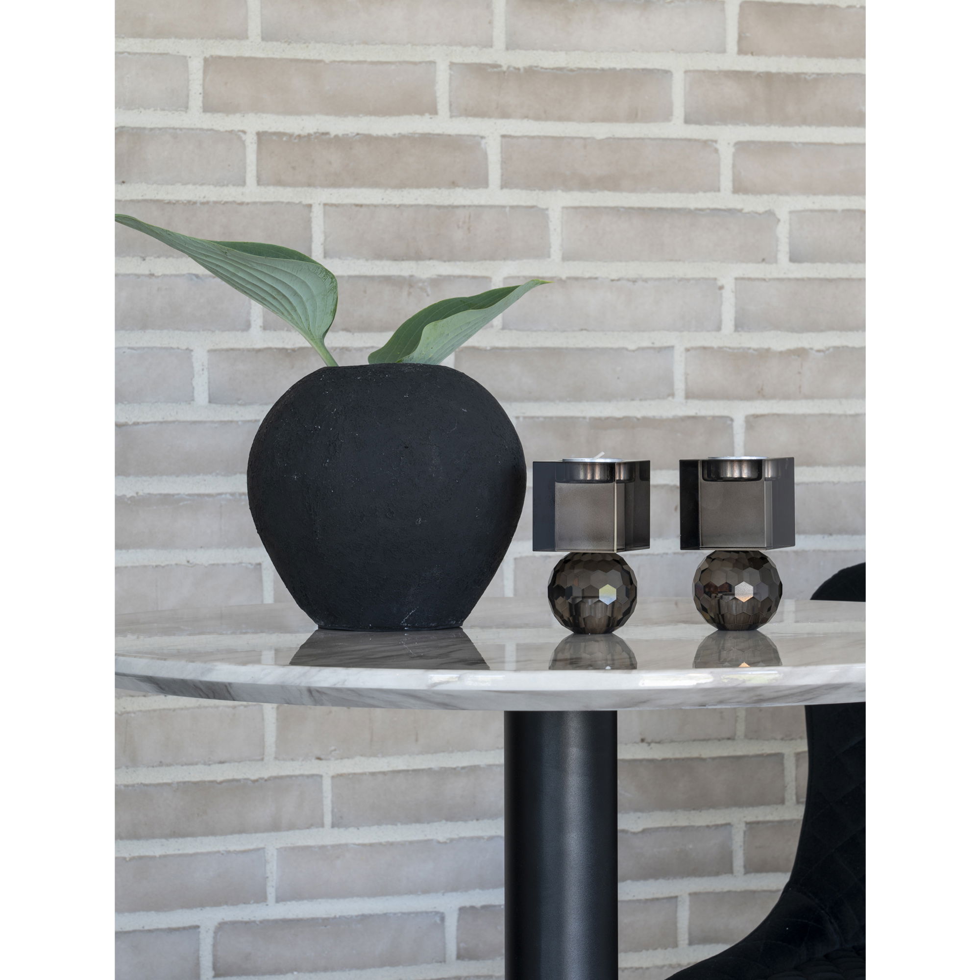 Faee high table KALLA