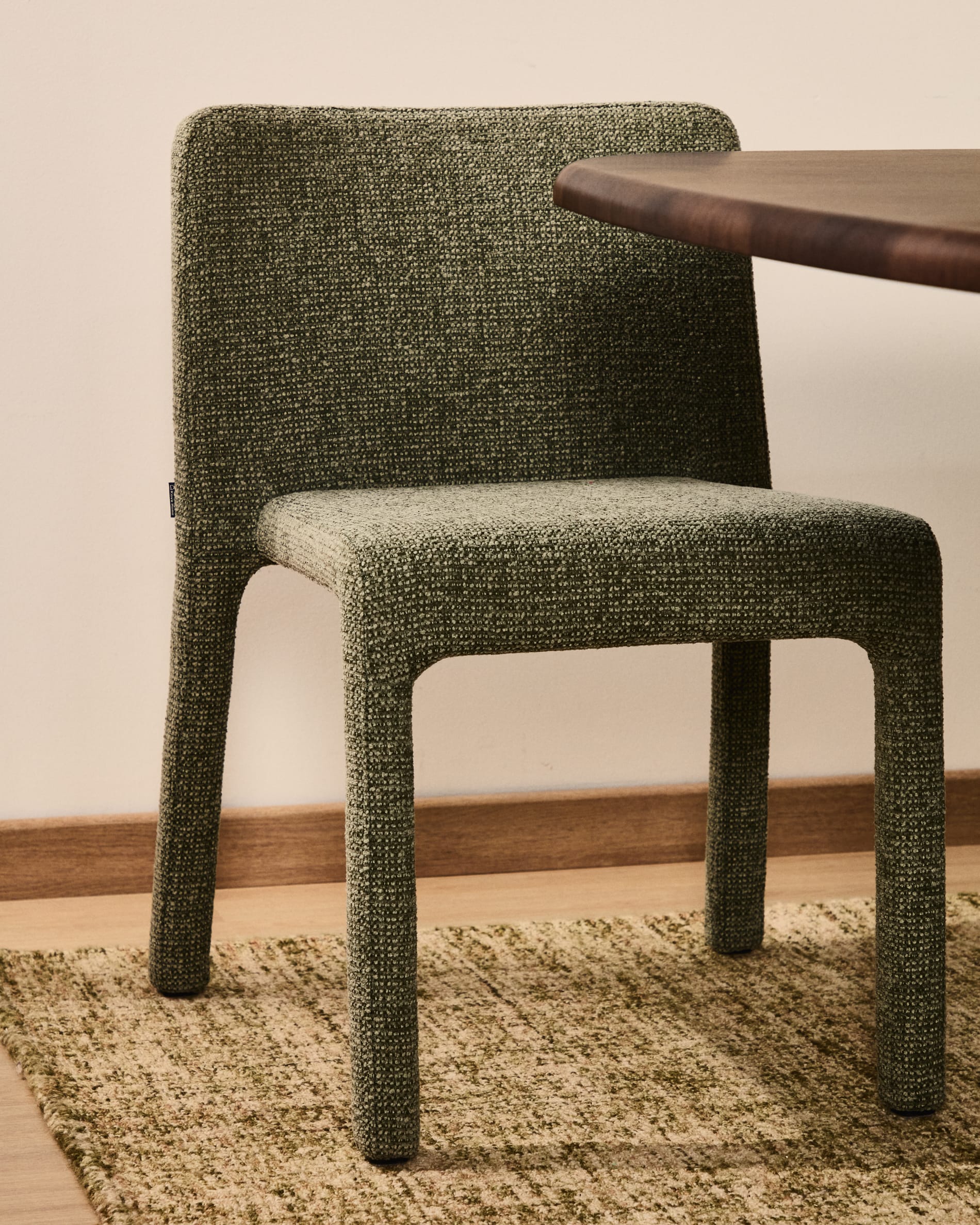 KAVE HOME LORIA chair