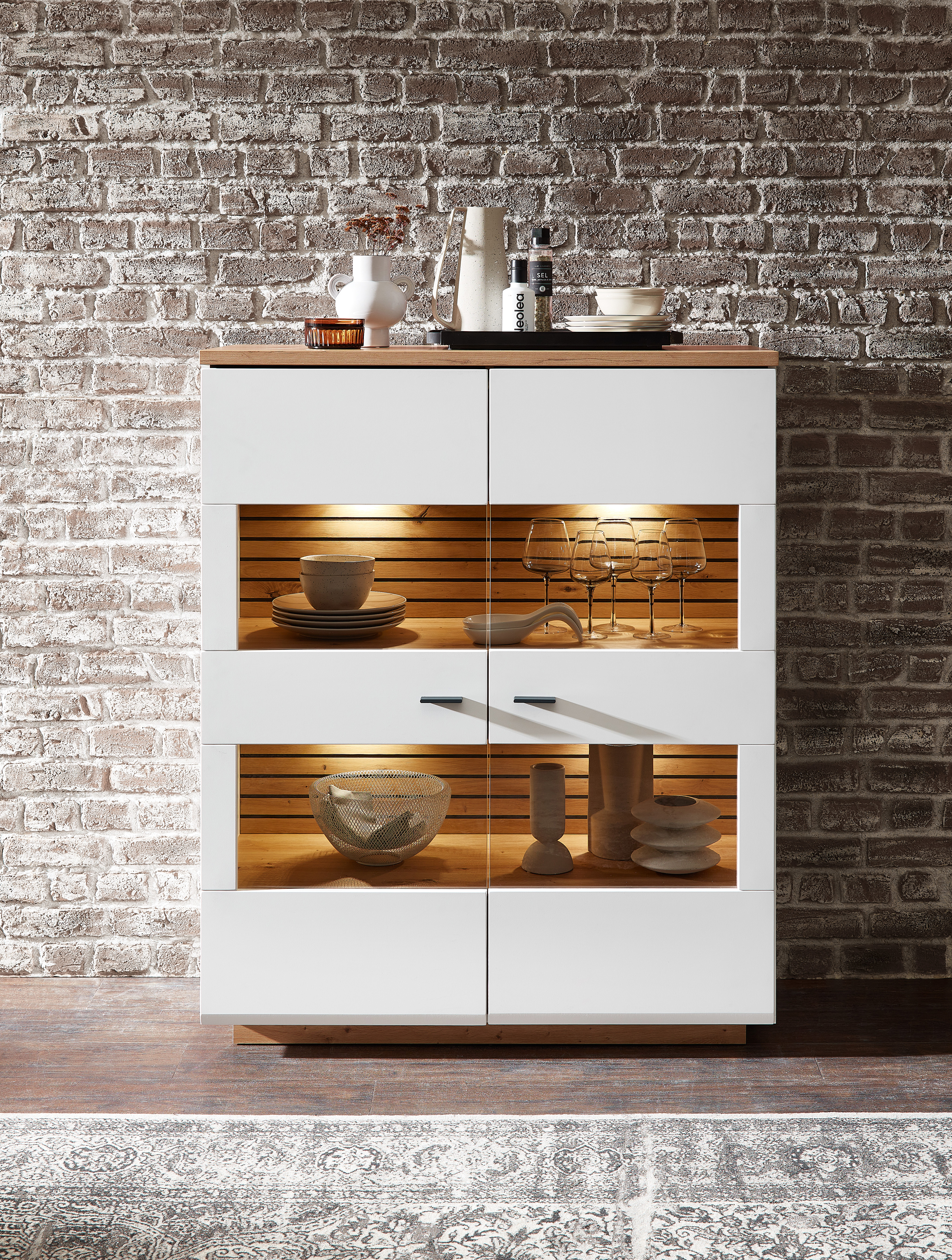 FRESNO Highboard