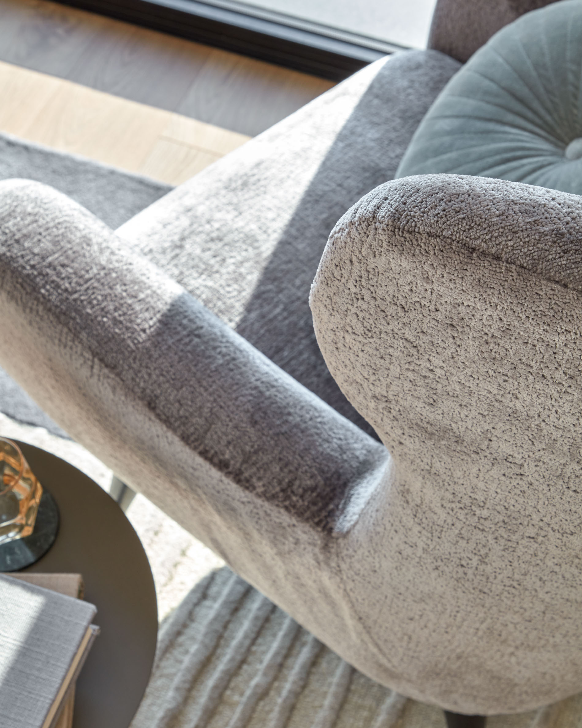 KAVE HOME Table d'appoint SHIREL