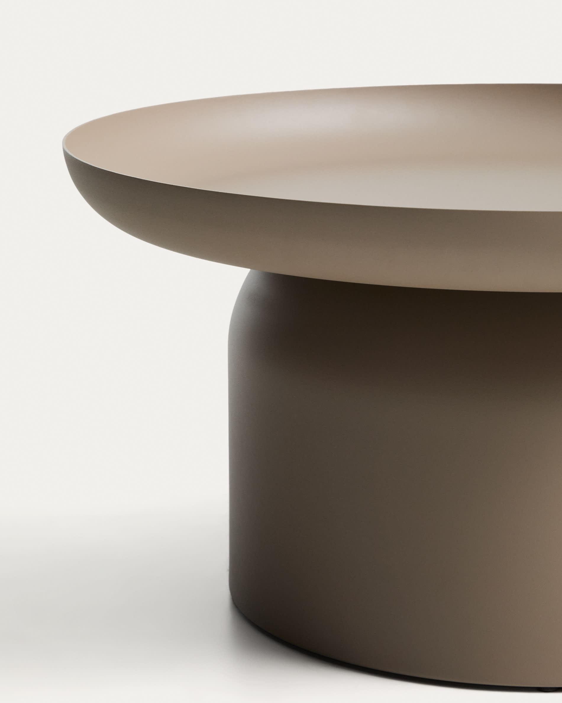 KAVE HOME Coffee table Outdoor ARCOLA
