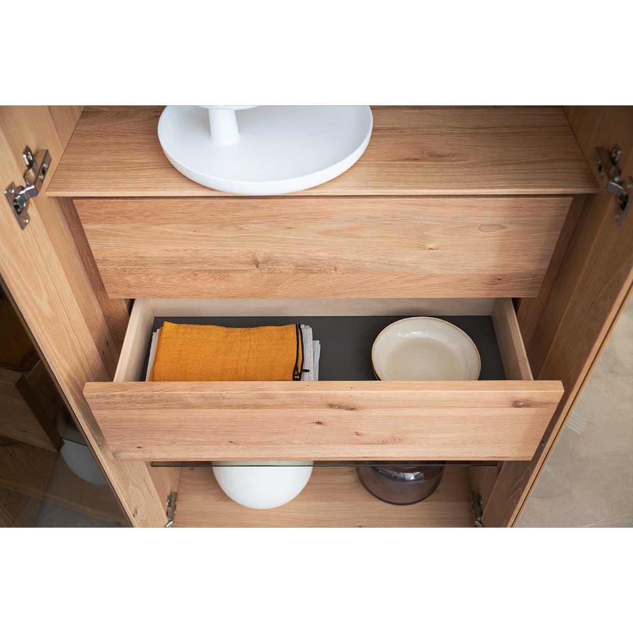 HARTMANN display case YONNA