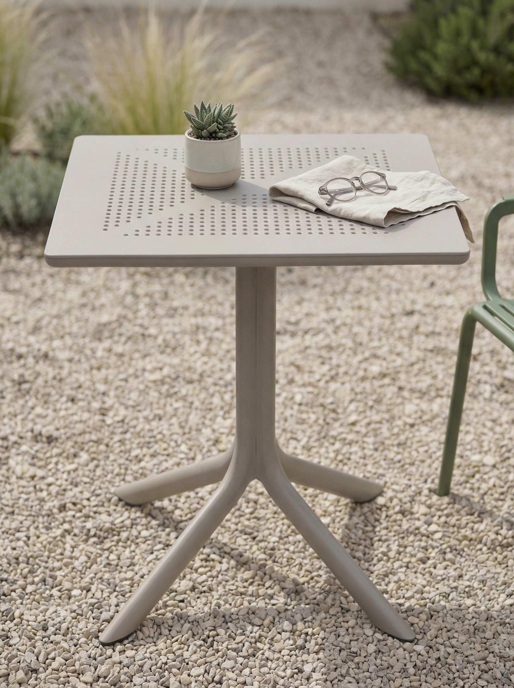 Nardi garden table CLIP70