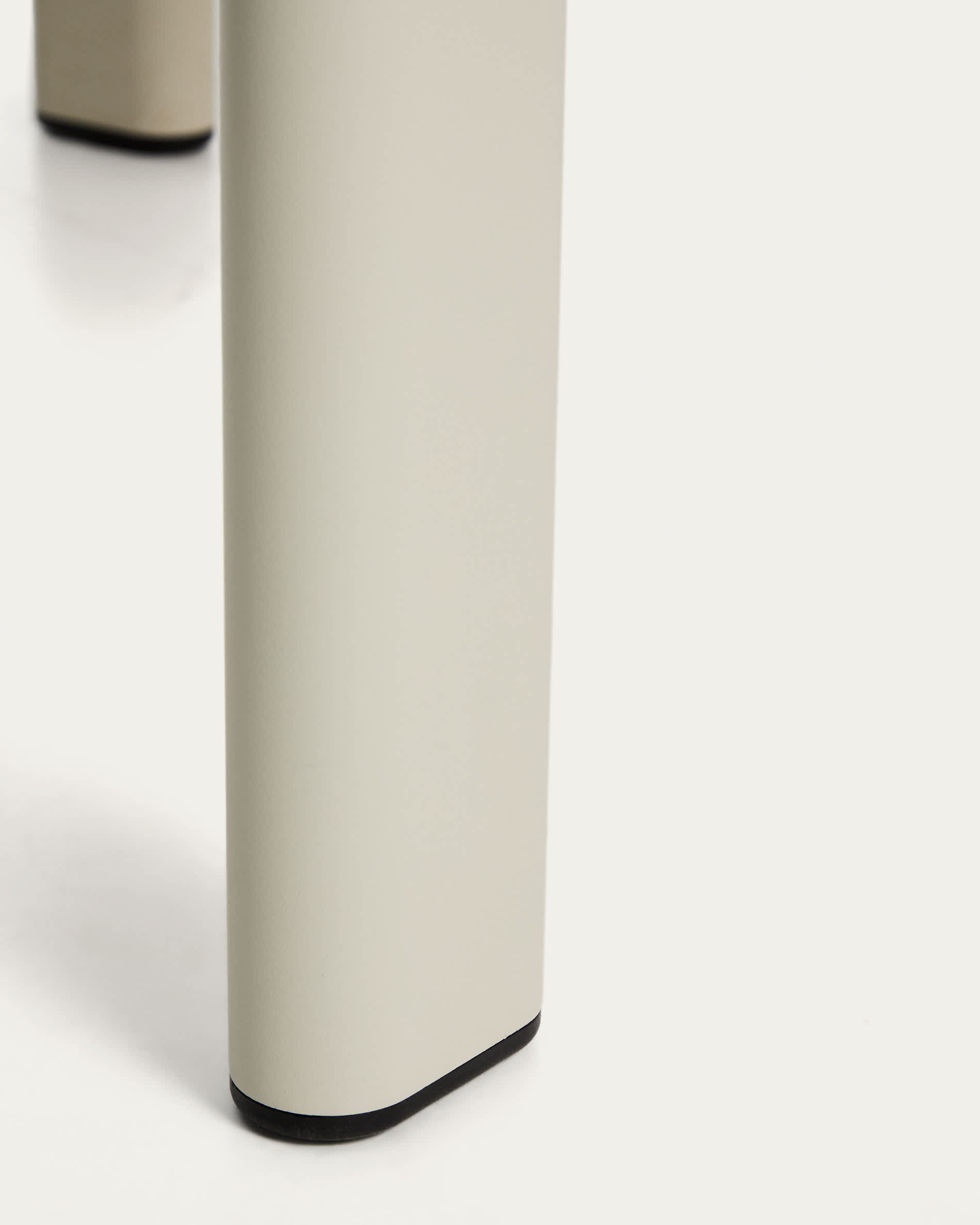KAVE HOME Table de jardin ERICE