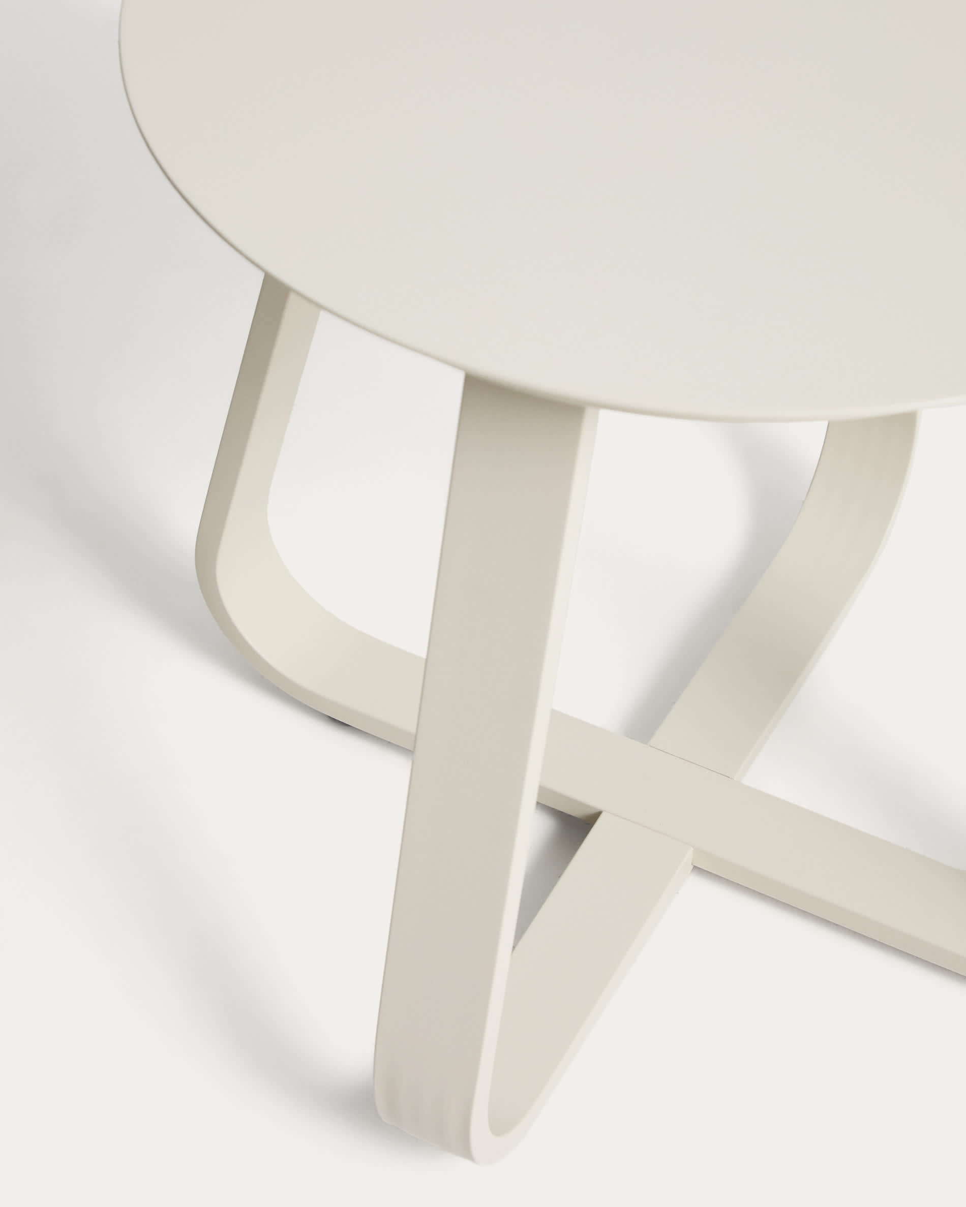KAVE HOME Side table Outdoor TAMARIS