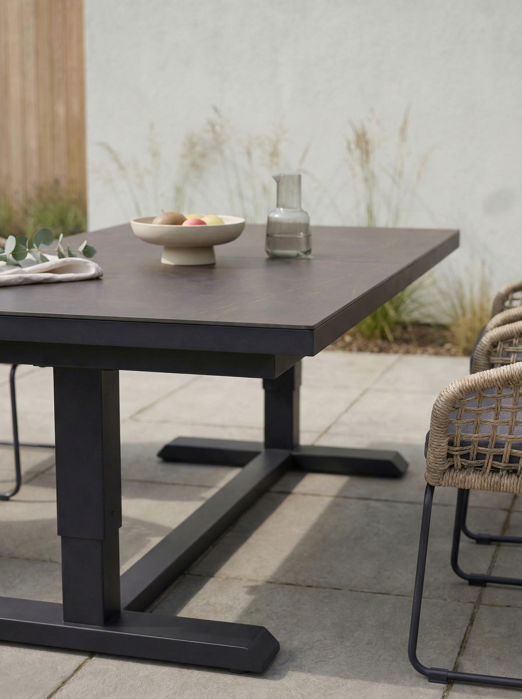 LC GARDEN Gartentisch BARI