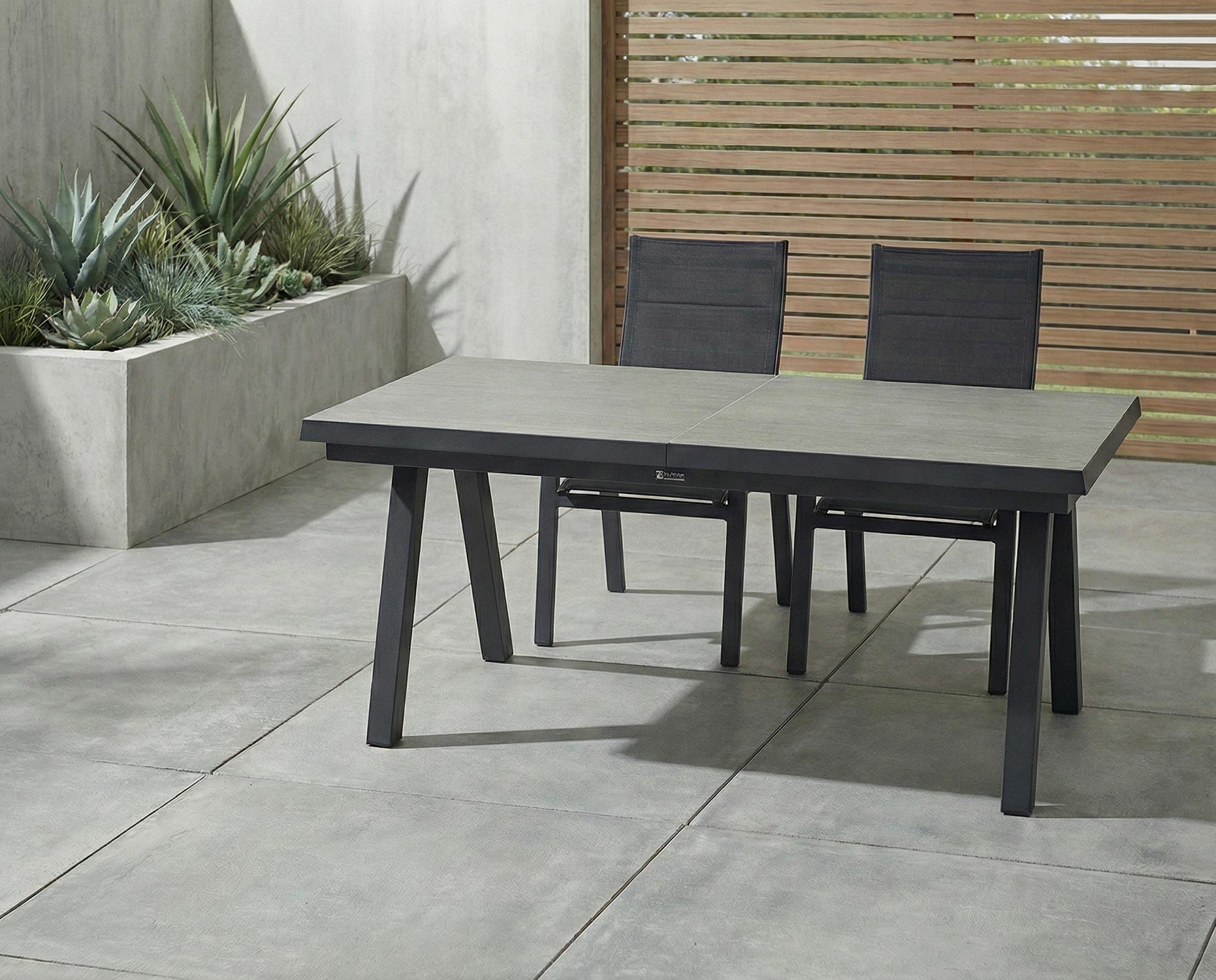 LC GARDEN Gartentisch VIVERA STONE