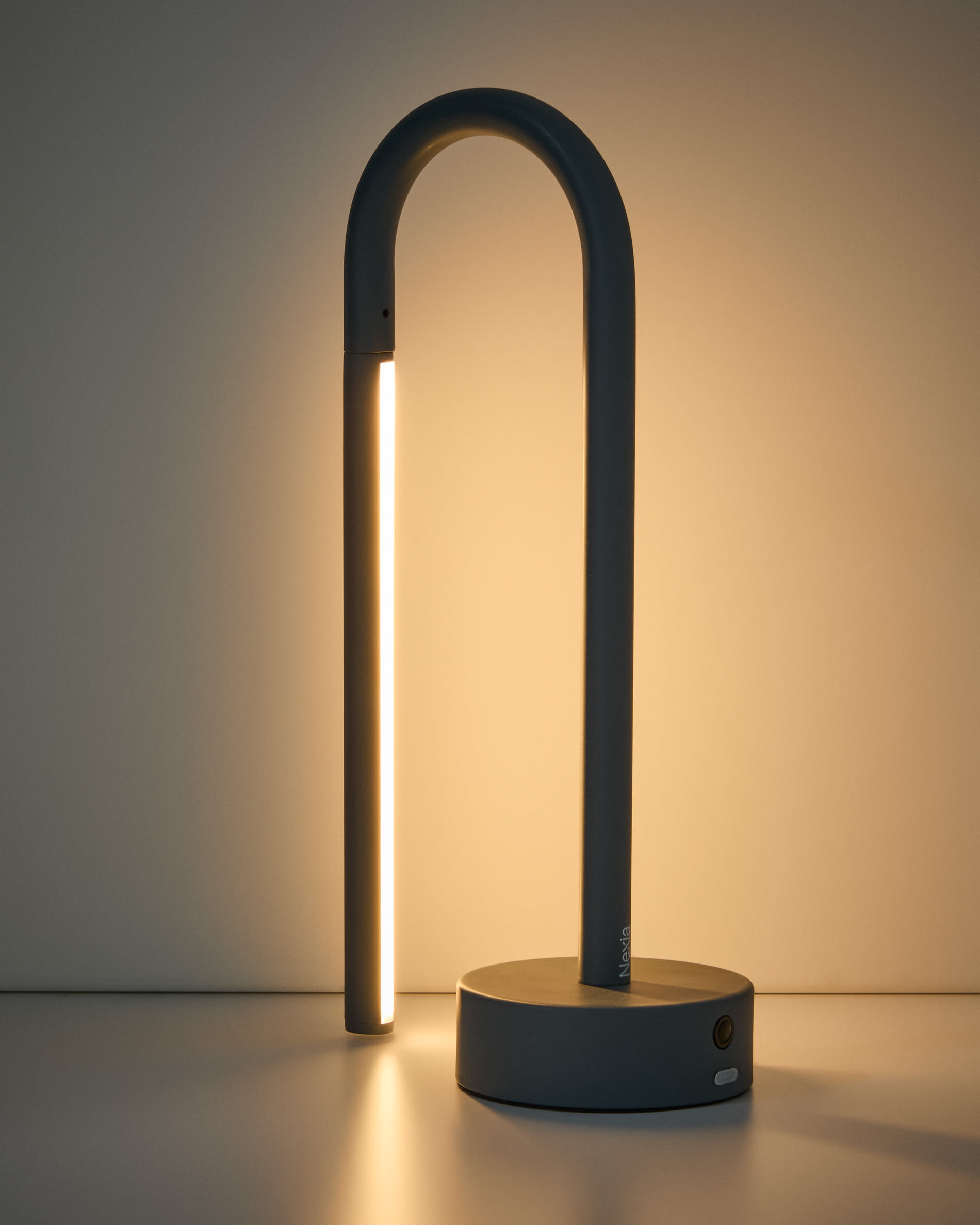 KAVE HOME Tischlampe BOW