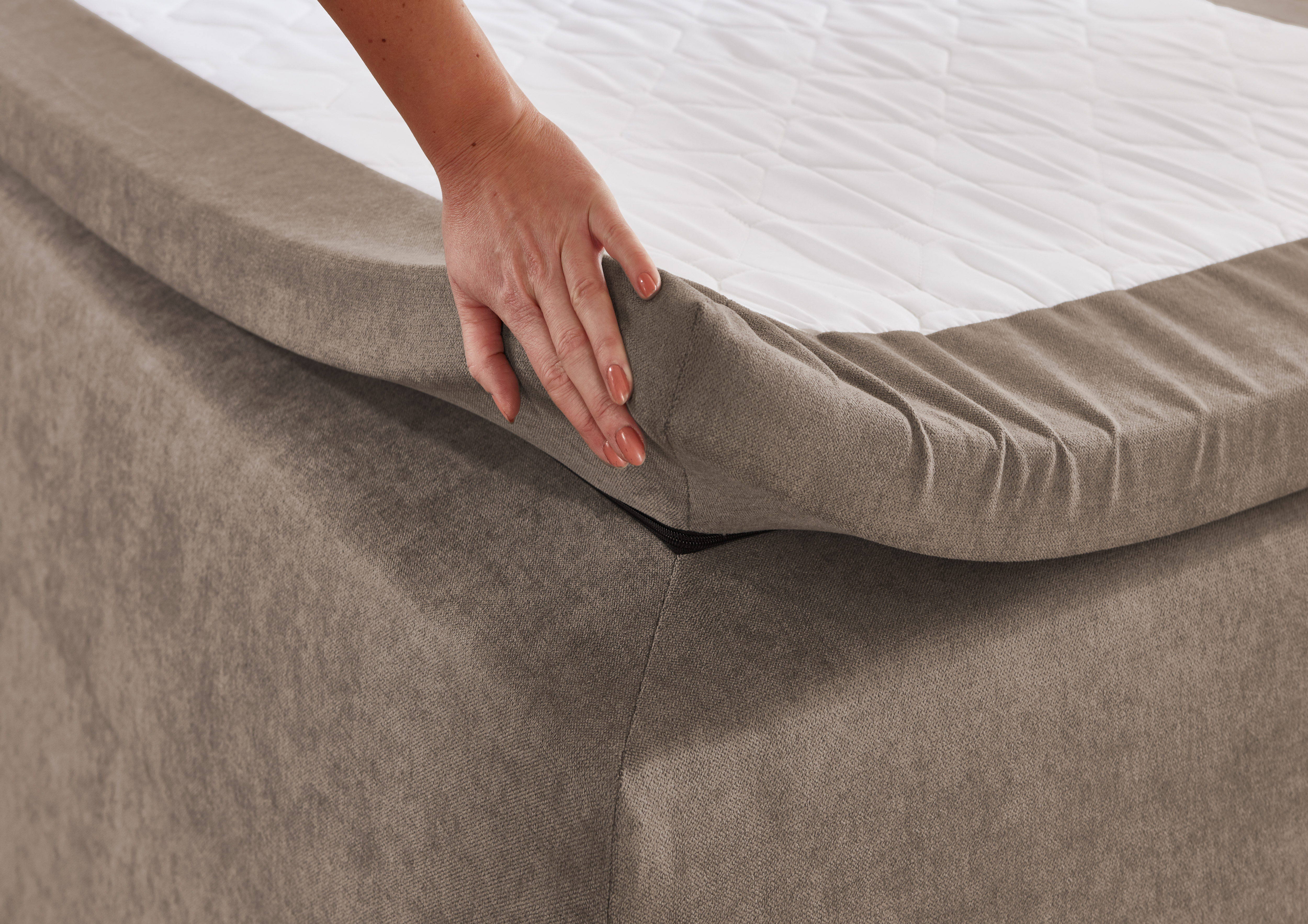 SUN GARDEN Lit Boxspring JEFF