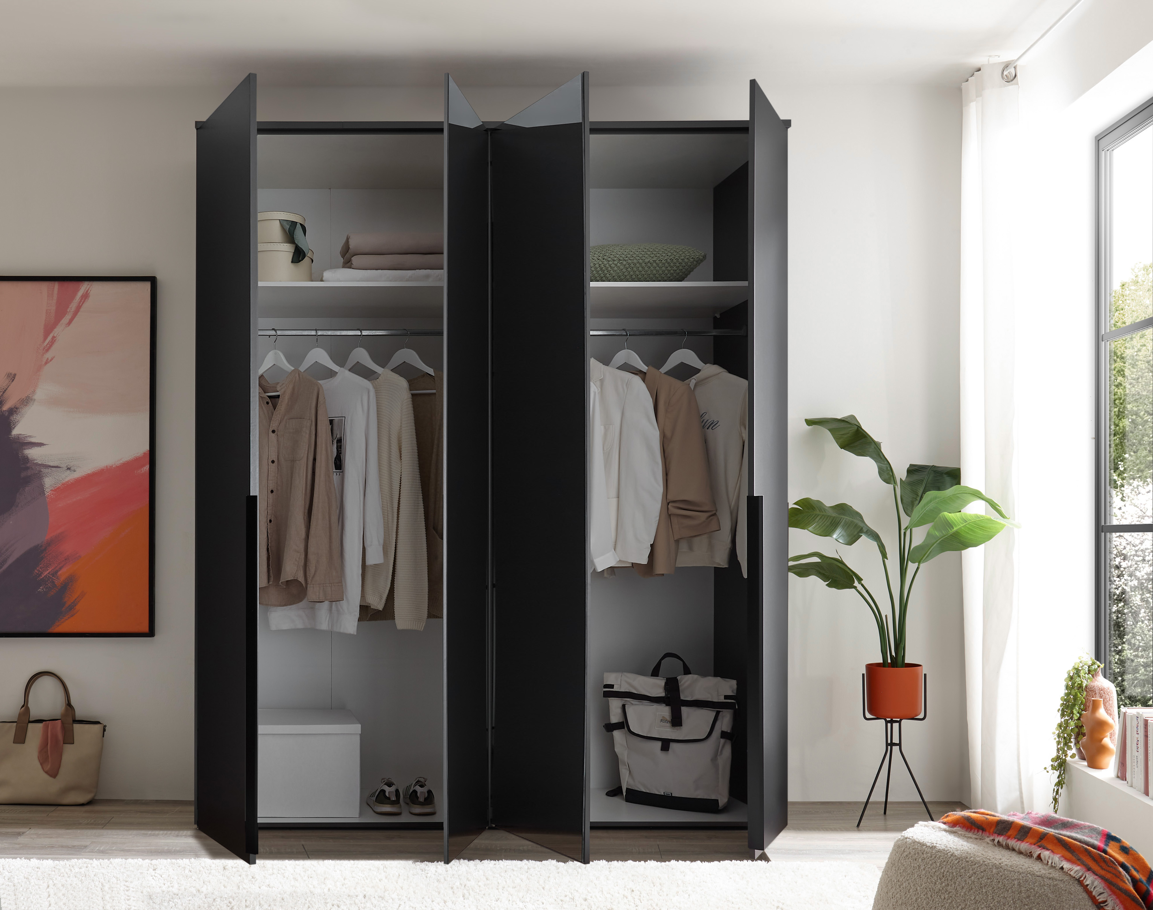 KEVO wardrobe