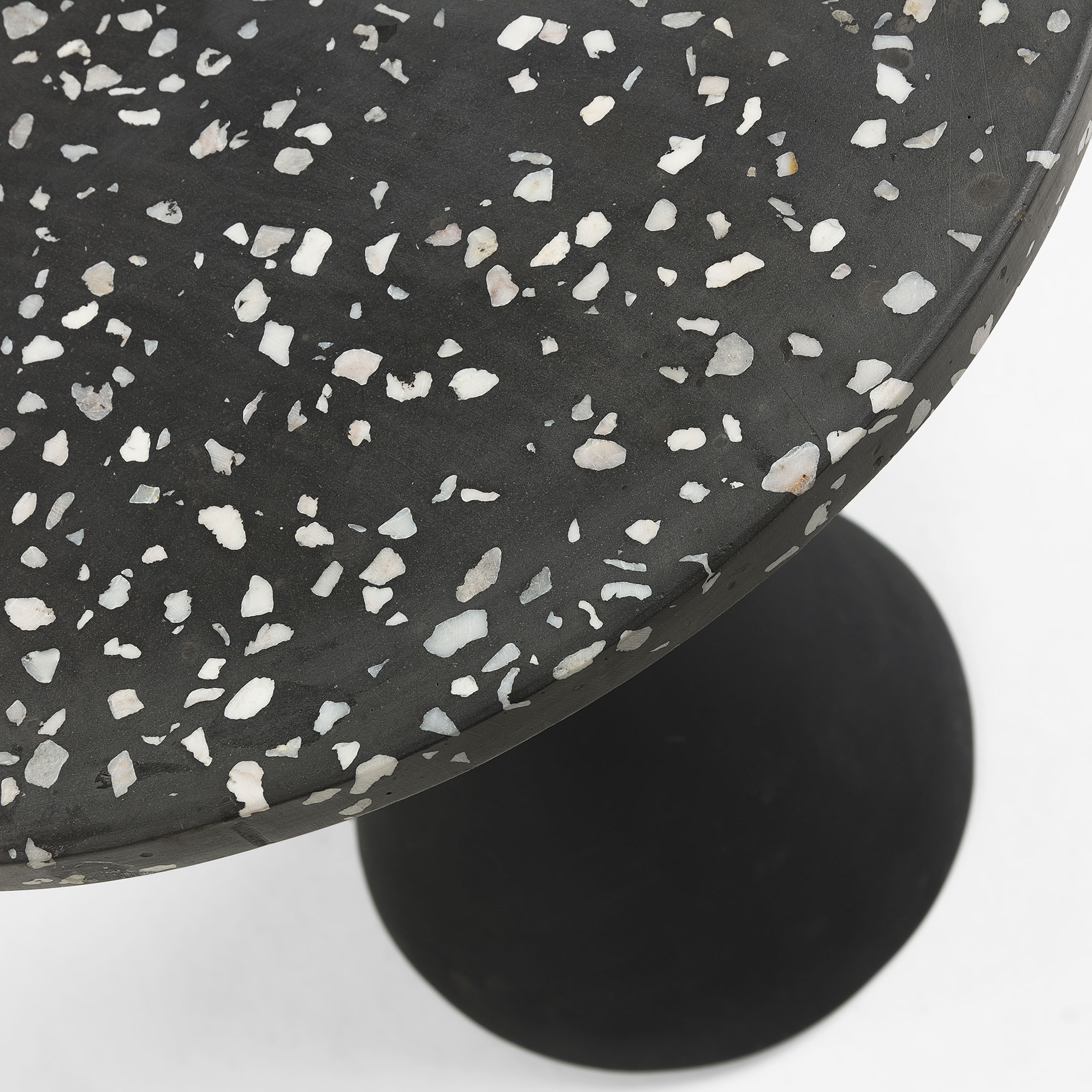KAVE HOME Table d'appoint DELANO