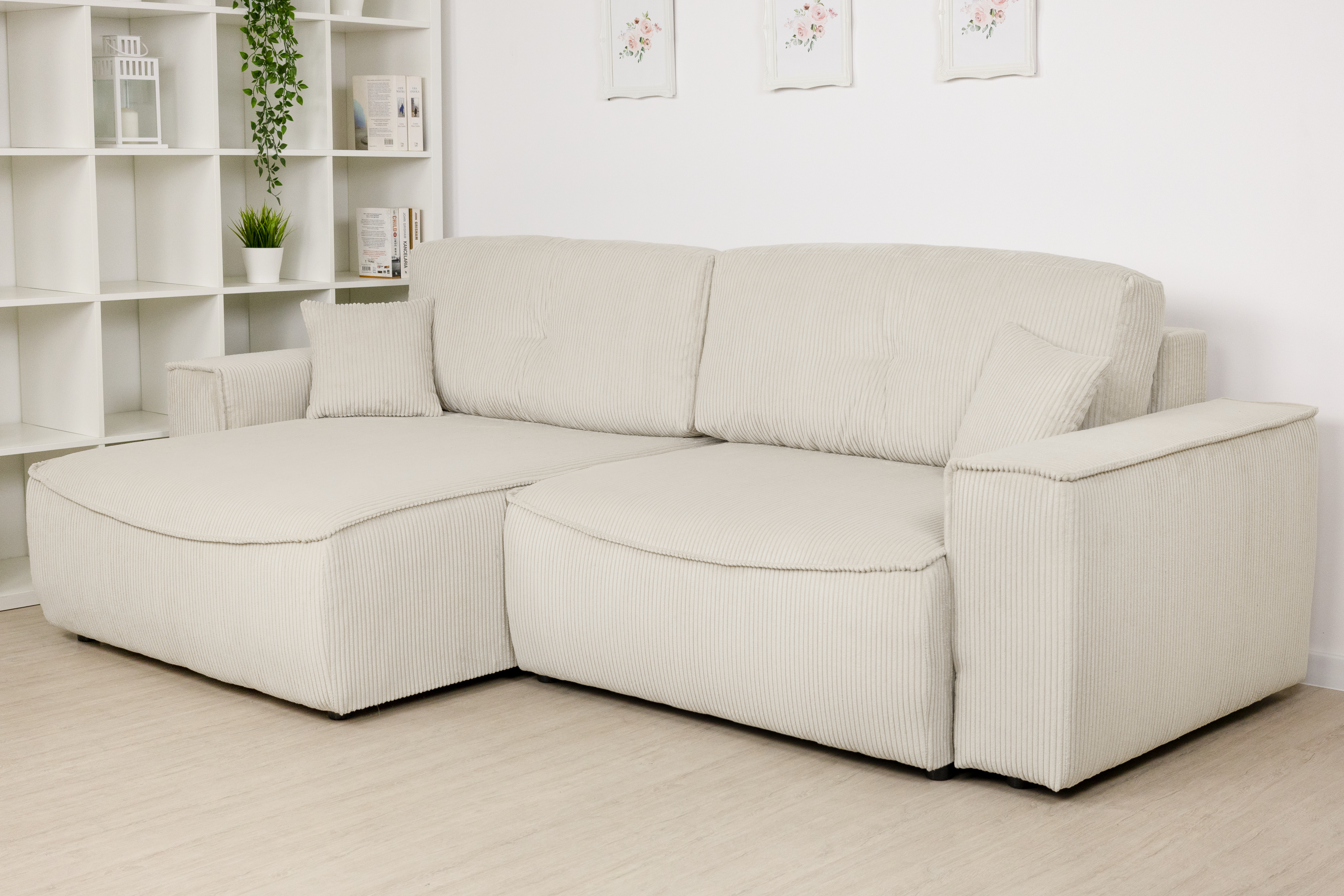 SASS Sofa PIA