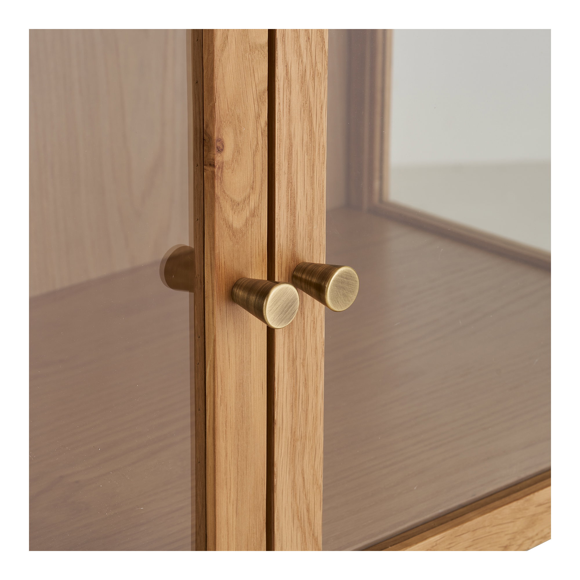 Faee EKLUND display cabinet