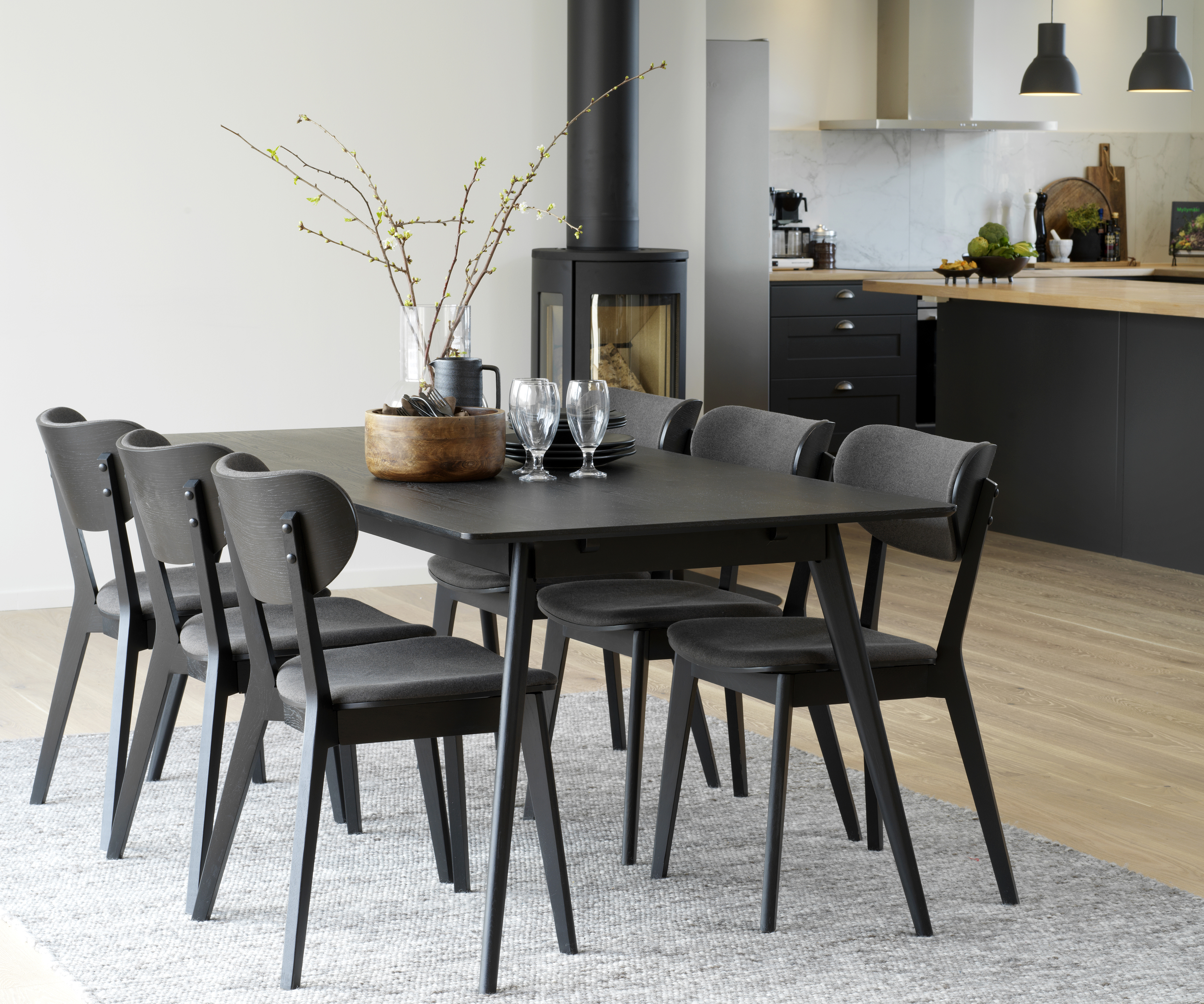 Rowico dining table YUMI