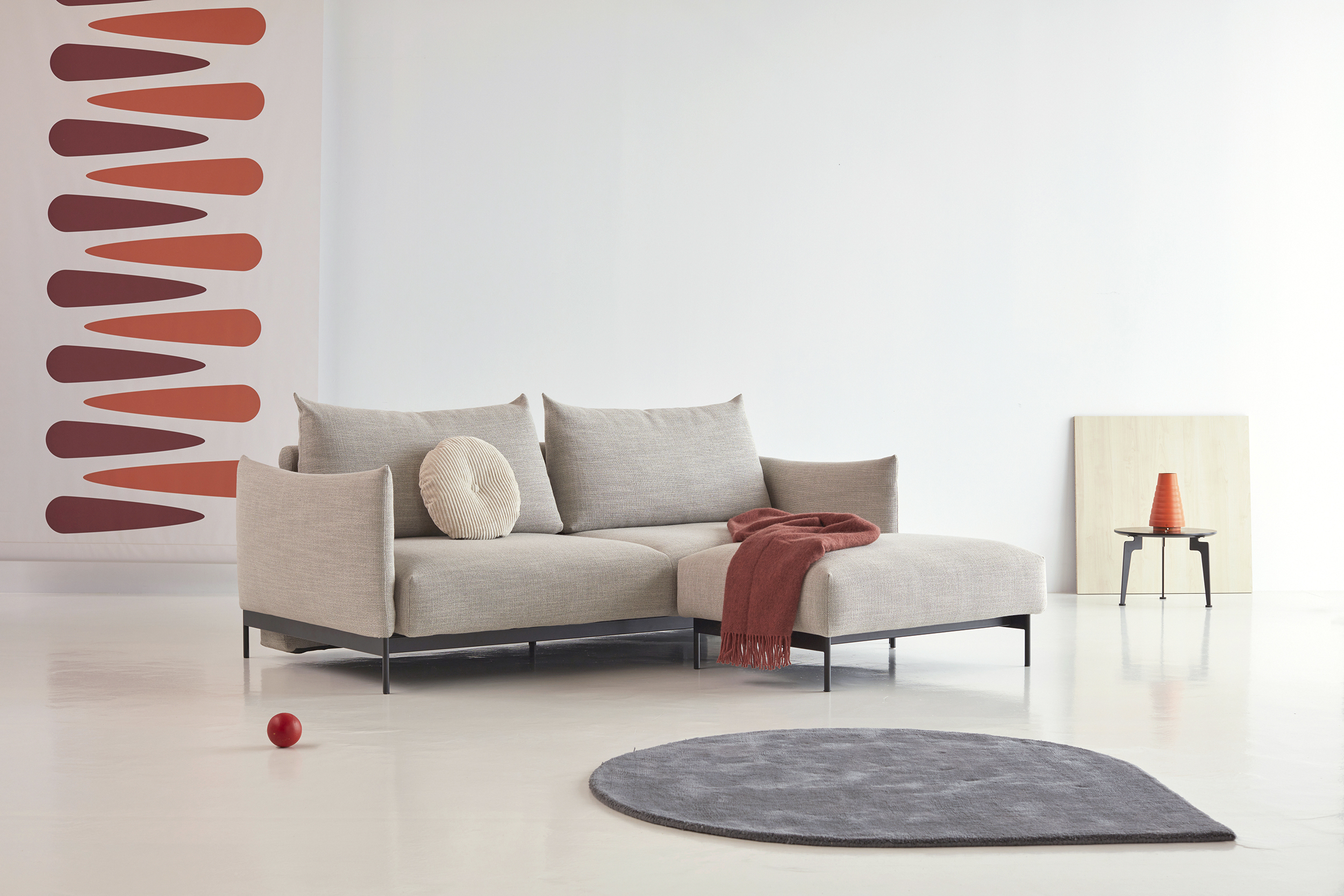 INNOVATION LIVING Hocker MALLOY
