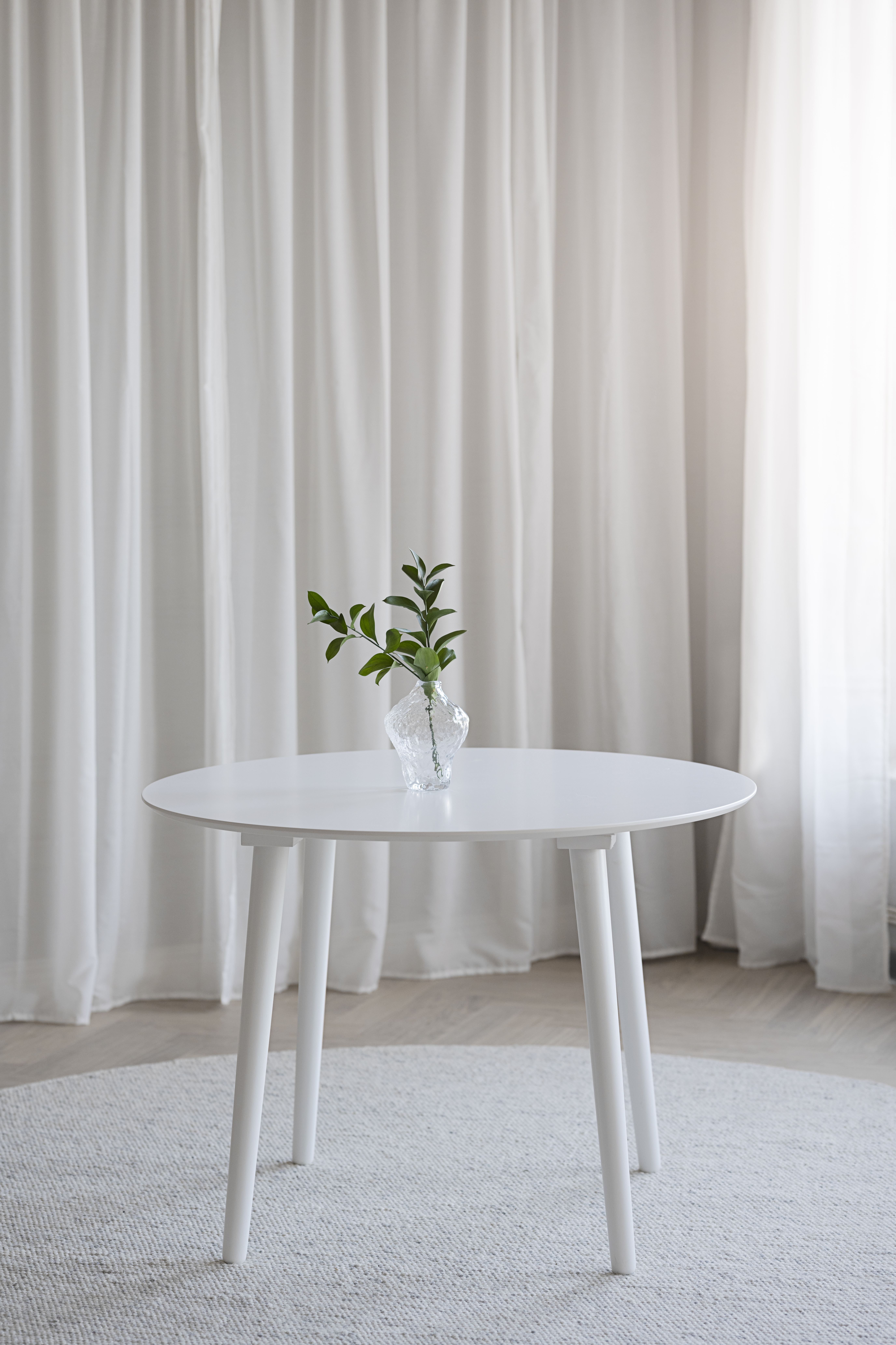 Rowico dining table LOTTA