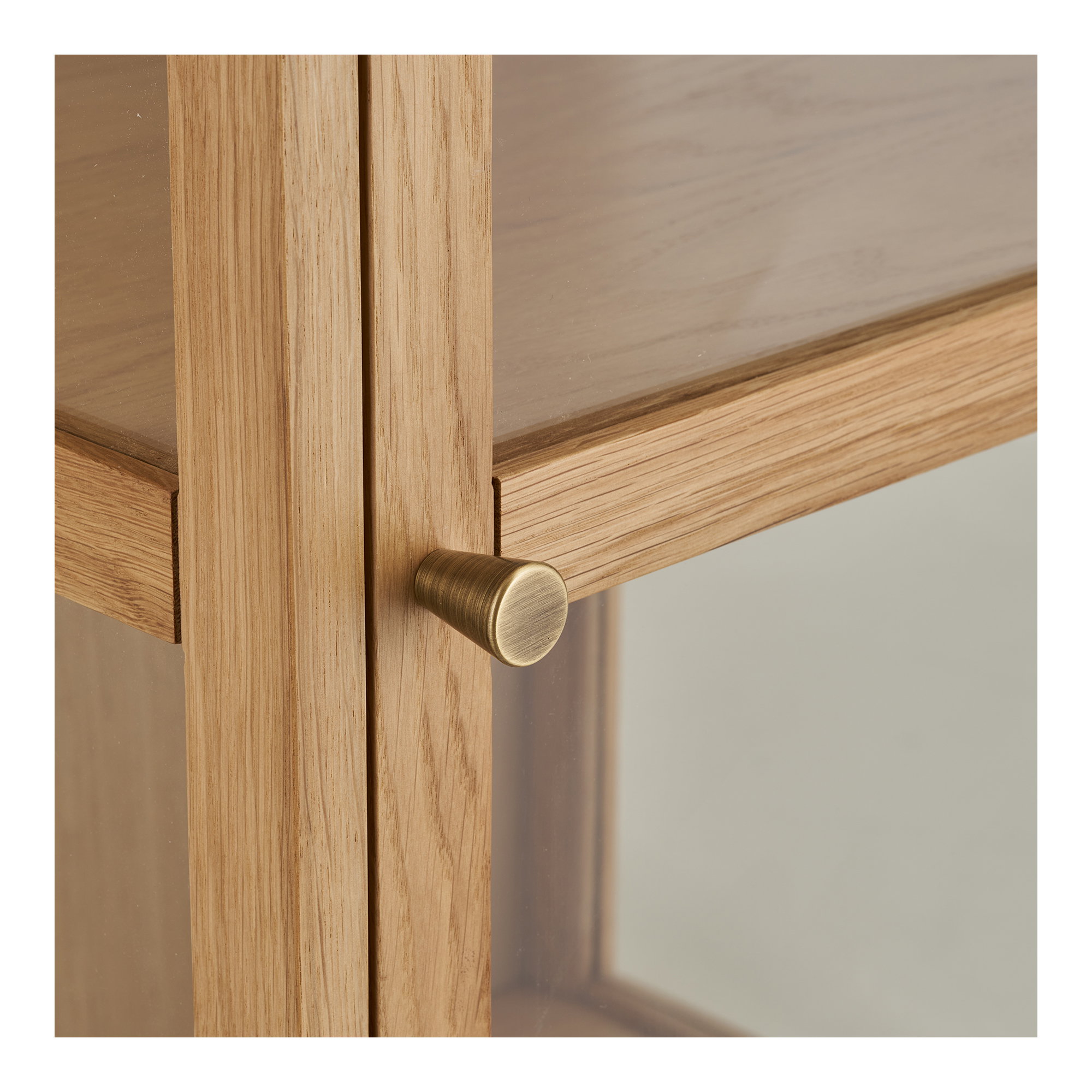 Faee EKLUND display cabinet