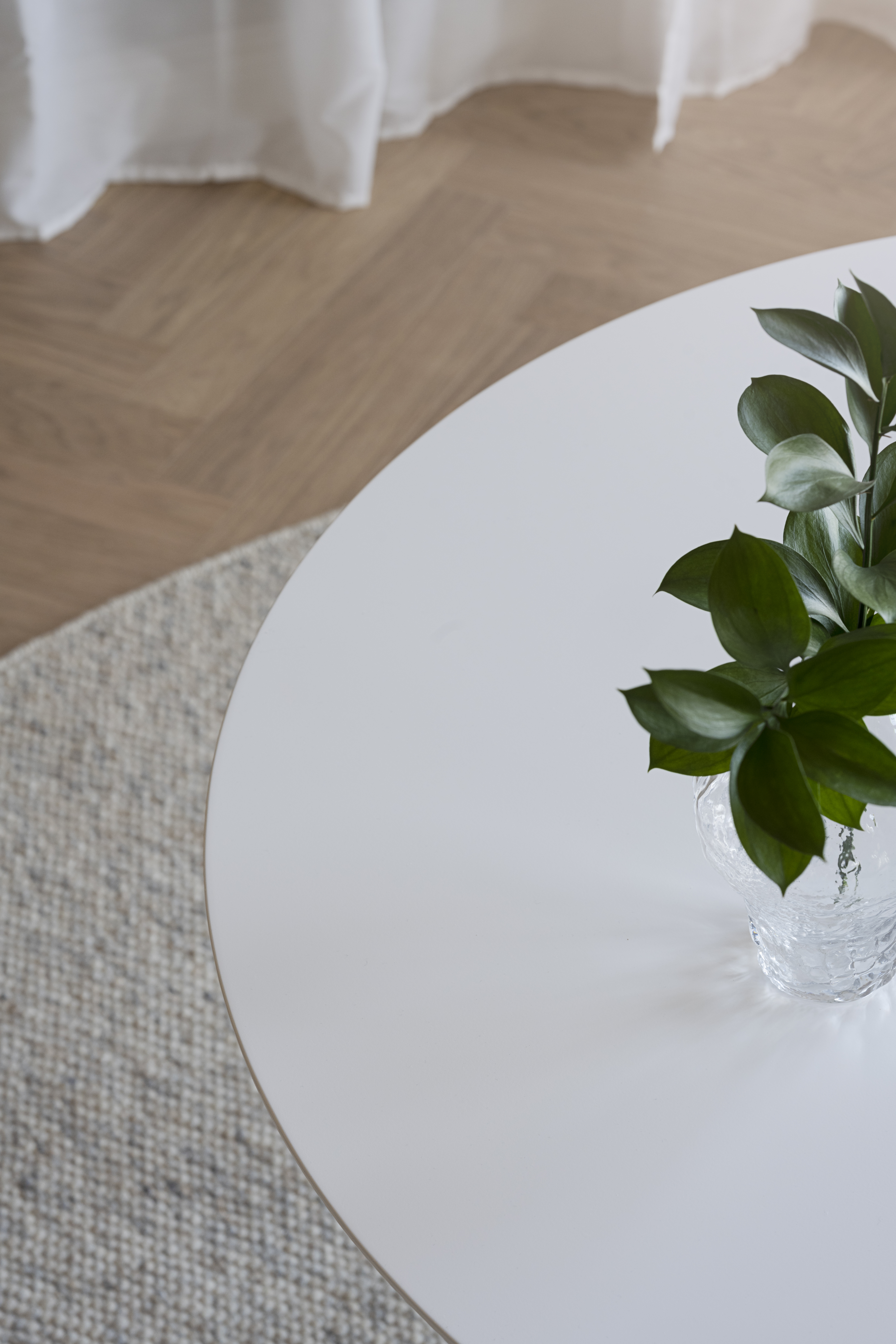 Rowico dining table LOTTA
