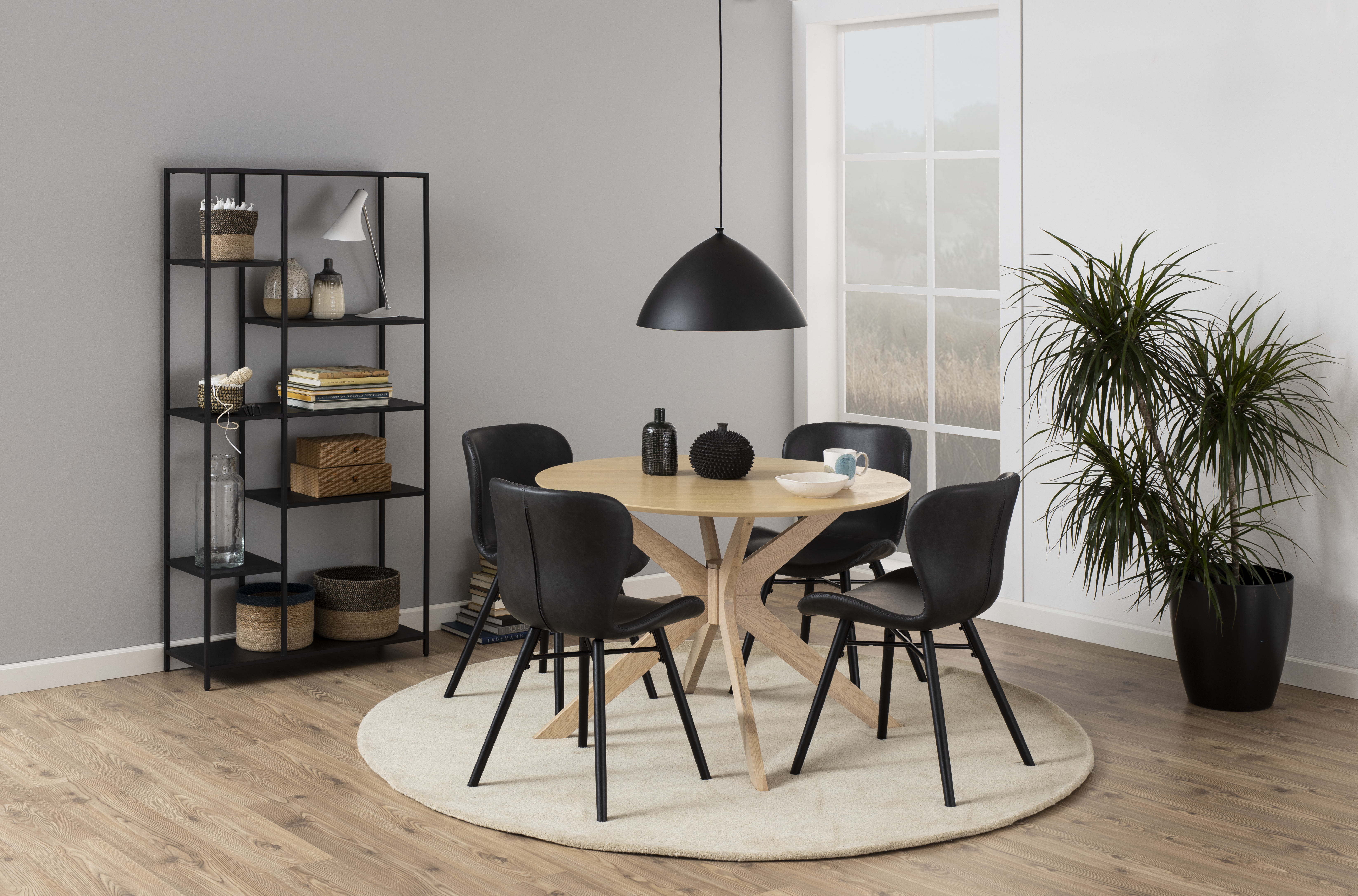 Actona Speiszimmer 01