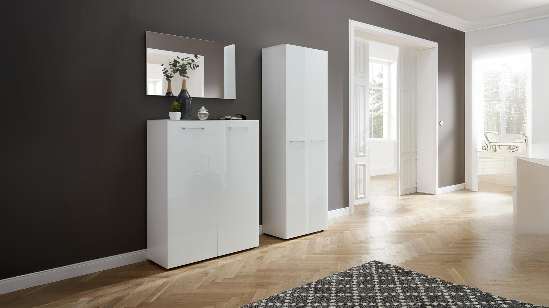 Garderobenschrank